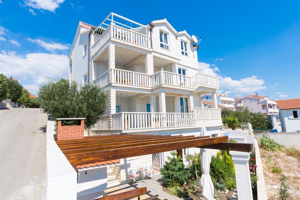 Apartments Wisibada Trogir Luaran gambar